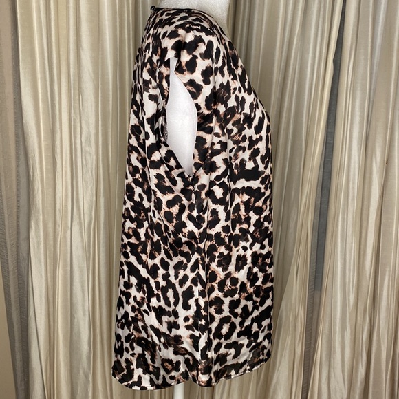 The Limited | Leopard Print Top - Picture 2 of 11